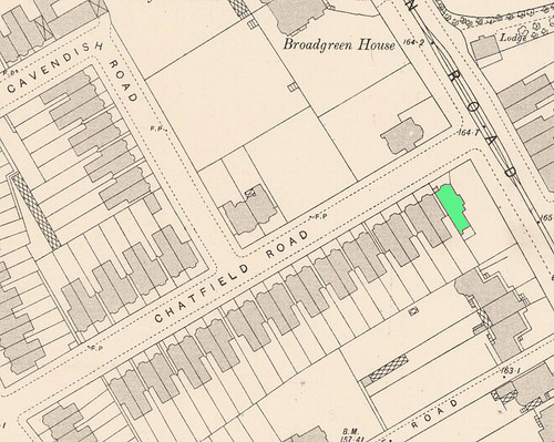 Another map showing the same area; side roads and houses have been built over the land previously occupied by the large estate.